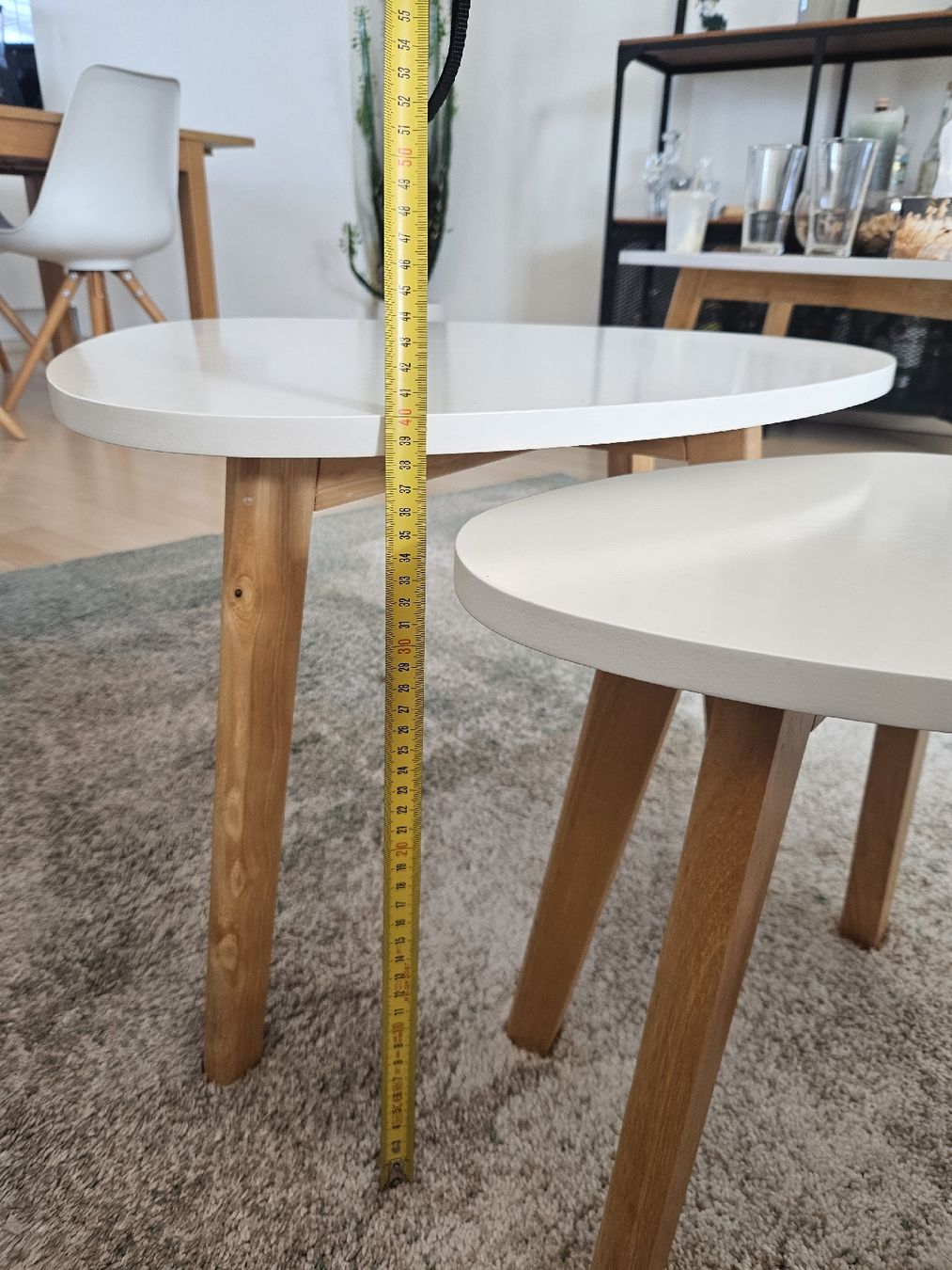 Set di tavolo e panche: Couchtische weiss Holz 2er Set – Usato da Zürich venduto da dom_7d9b 2