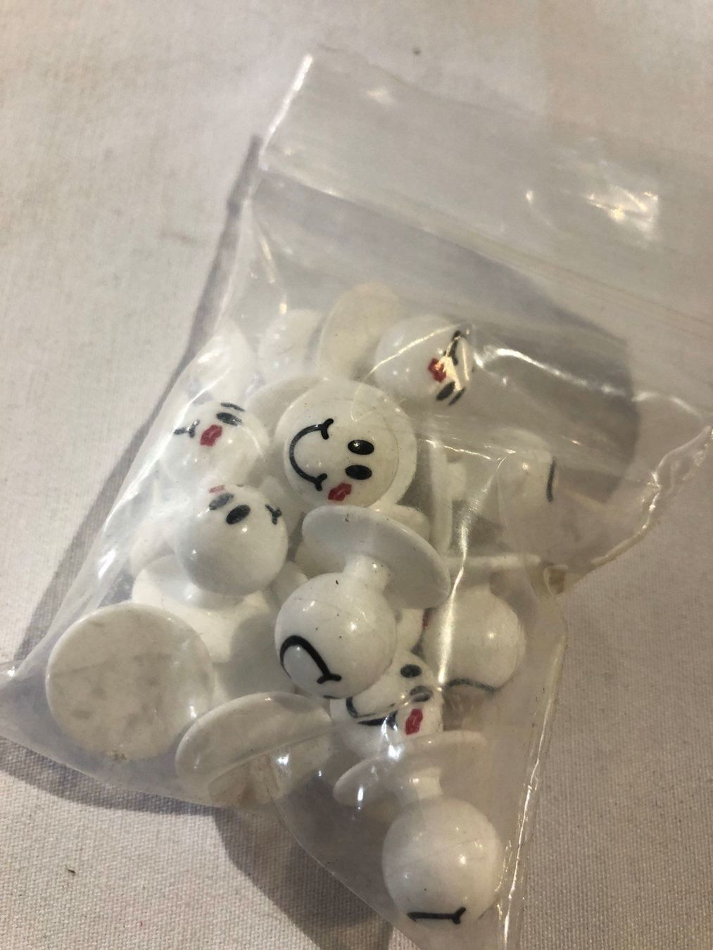 Elettrodomestici da cucina: 14er Satz Steckknöpfe Smiley mit Kuss – Nuovo e nell'imballaggio originale da Gossau SG venduto da Sombat 3