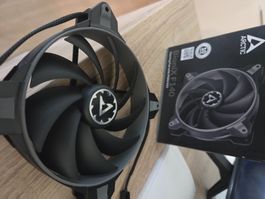 Arctic BioniX F140 Gaming Gehäuselüfter – 140mm PWM PST