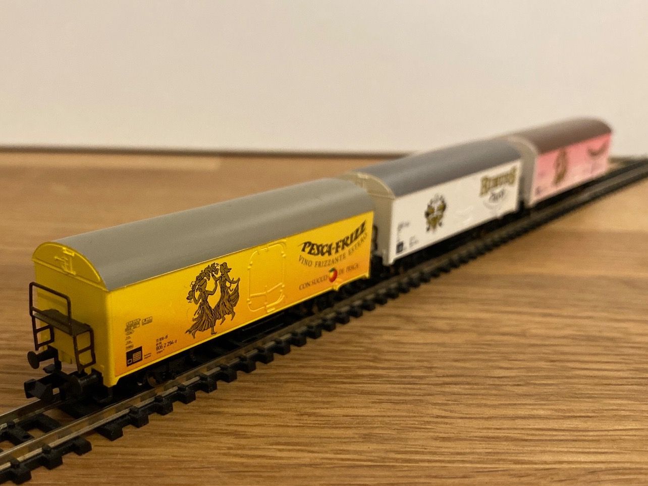 Arnold Modellini di ferrovie: Arnold 0293 Güterwagen Set – Nuovo e nell'imballaggio originale da Schlierbach venduto da Look8 3