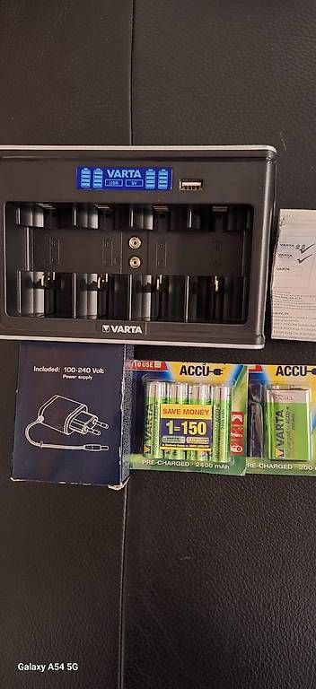 Varta Akkus & Batterien: Varta Batterieladegerät – Neu (gemäss Beschreibung) aus Neuenhof von mic_pr92