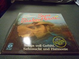 Schallplatte Some Brokeen Hearts ... Country-Superstar