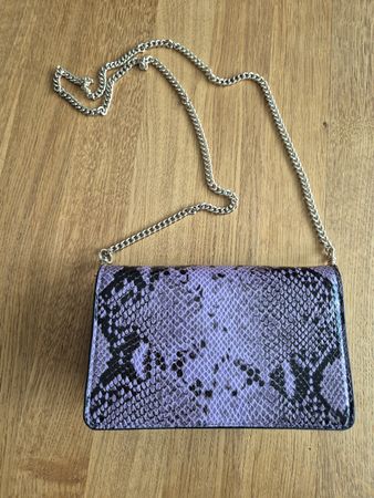 Zara Tasche mit Kettenriemen in gold, Schlangenmuster
