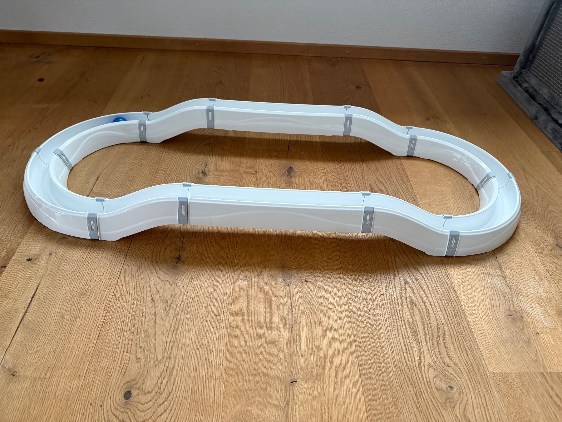 Giocattoli: Ferplast Flashlight Katzen Spielschiene – Usato da Buochs venduto da werdla 1