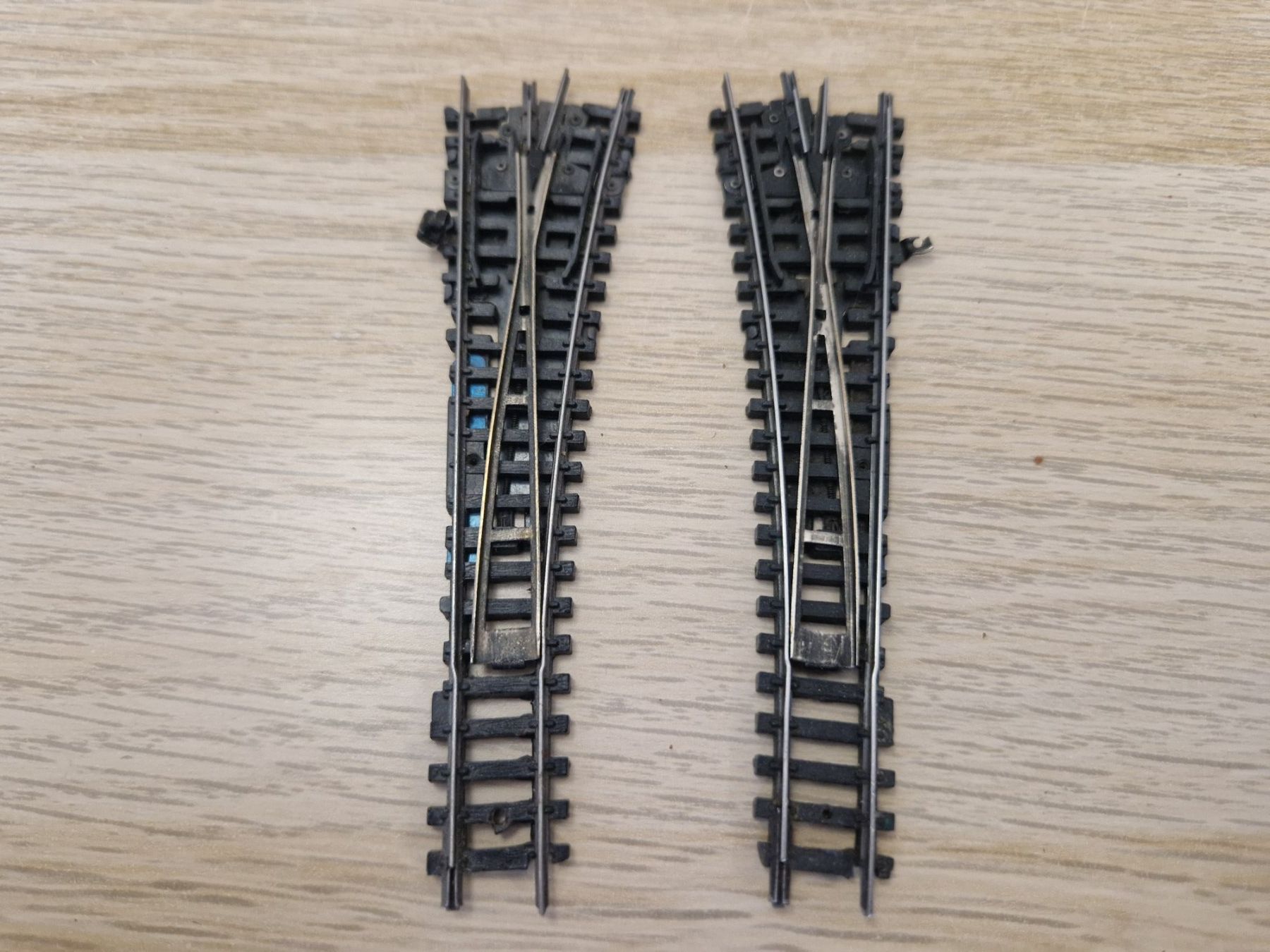 Arnold Modellini di ferrovie: Arnold N 2 x 1740 Weichen (5) – Usato da St-Aubin-Sauges venduto da tantome