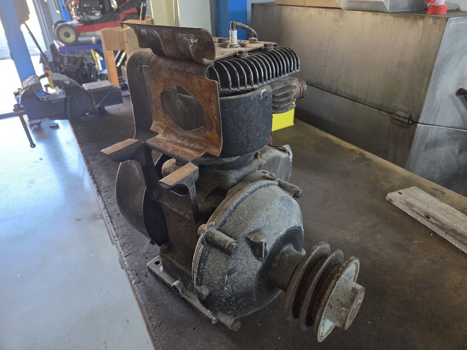 Motoren: Briggs & Stratton 9PS – Defekt aus Böbikon von Domplex 1