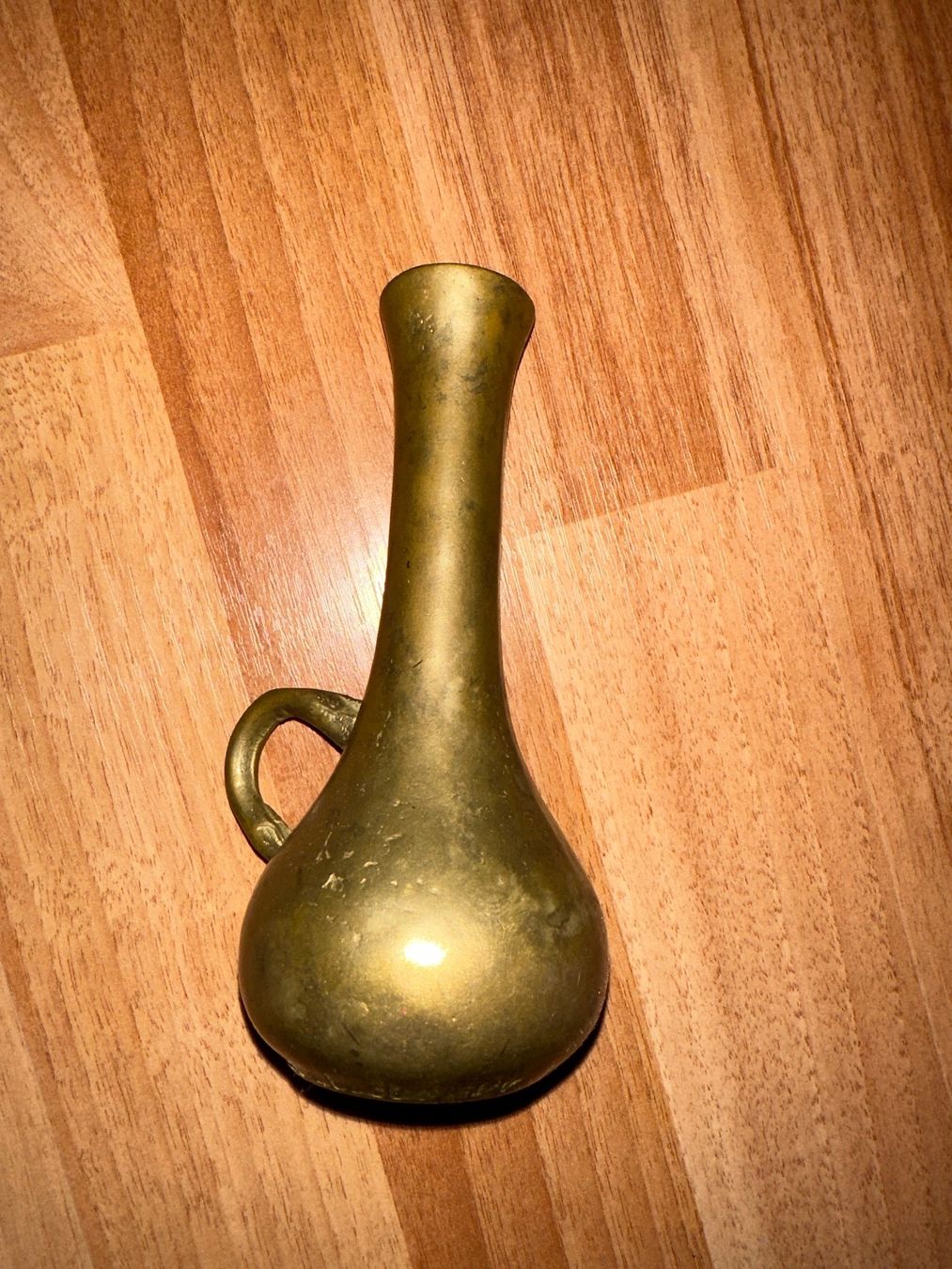 Vasi & Recipienti: Vintage Vase aus massivem Messing - mit Griff – Usato da Heiden venduto da fam_797q