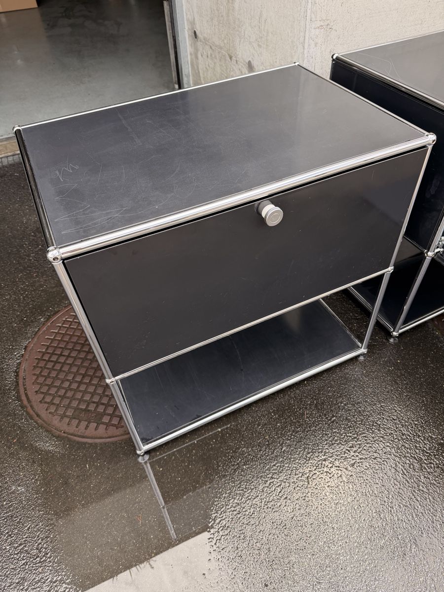 Commodes: USM Haller Sideboard schwarz (2. Generation) – D'occasion à Oberwil b. Zug par hallihallo12