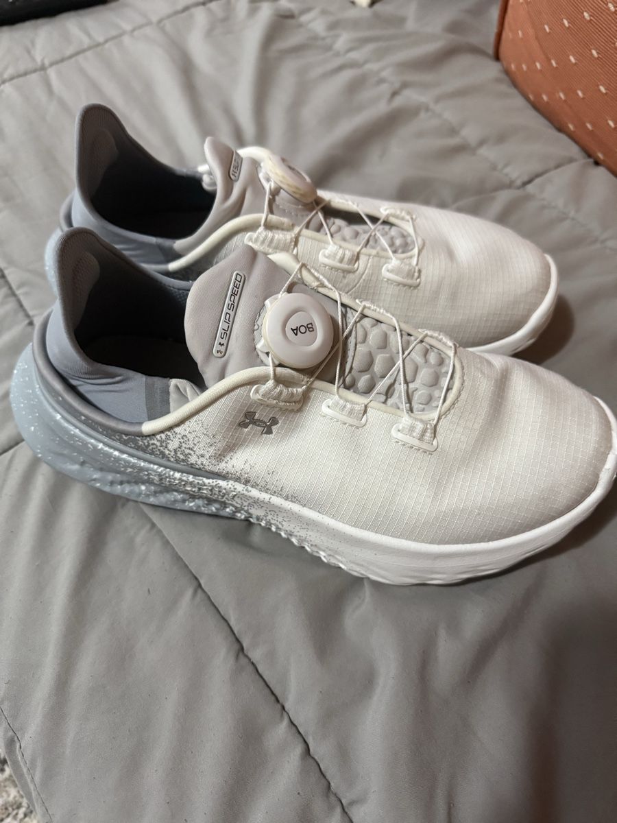 Under Armour Scarpe da uomo: Chaussures Under Armour HOVR, Slip Speed – Nuovo (secondo la descrizione) da Chesières venduto da JMStore