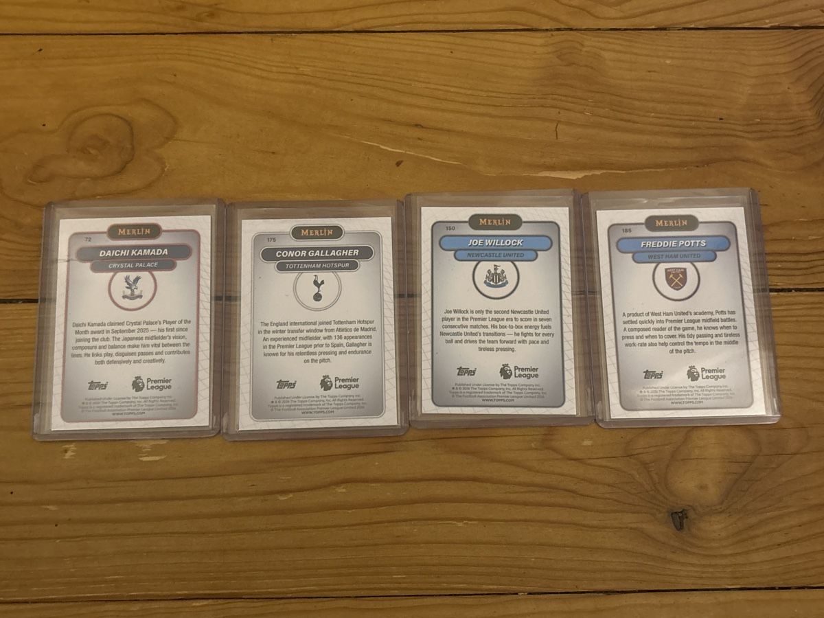 Topps Carte collezionabili: 4x TOPPS MERLIN NUMBERED CARDS  – Nuovo e nell'imballaggio originale da Zürich venduto da tim_6zmb 1