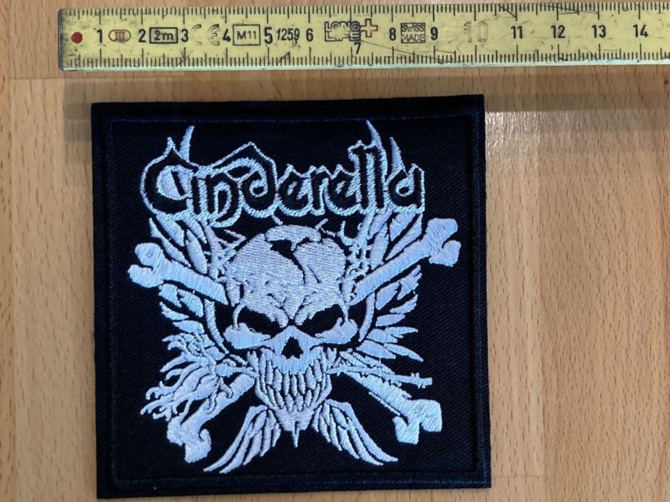 Toppe: Cinderella Patch Sticker Aufnäher Metal Rock Band – Nuovo (secondo la descrizione) da Horn venduto da abutre72