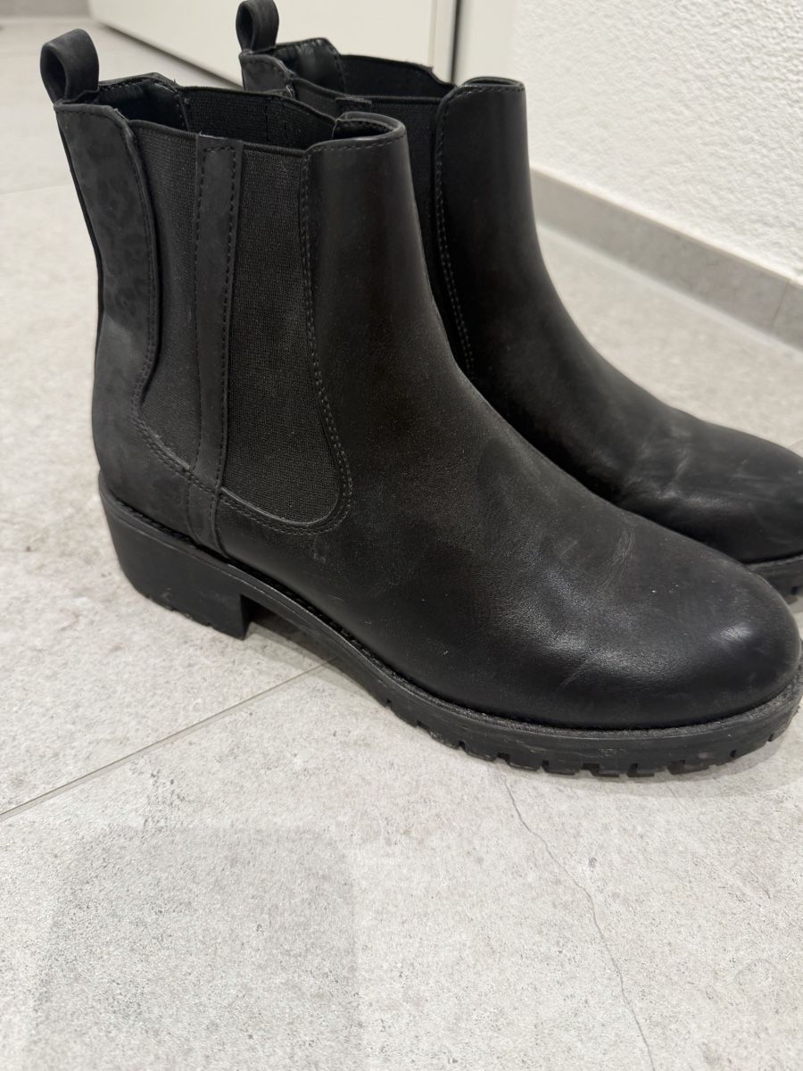 Damenschuhe: Stiefel Schwarz Gr. 39 – Gebraucht aus Goldach von superlama5