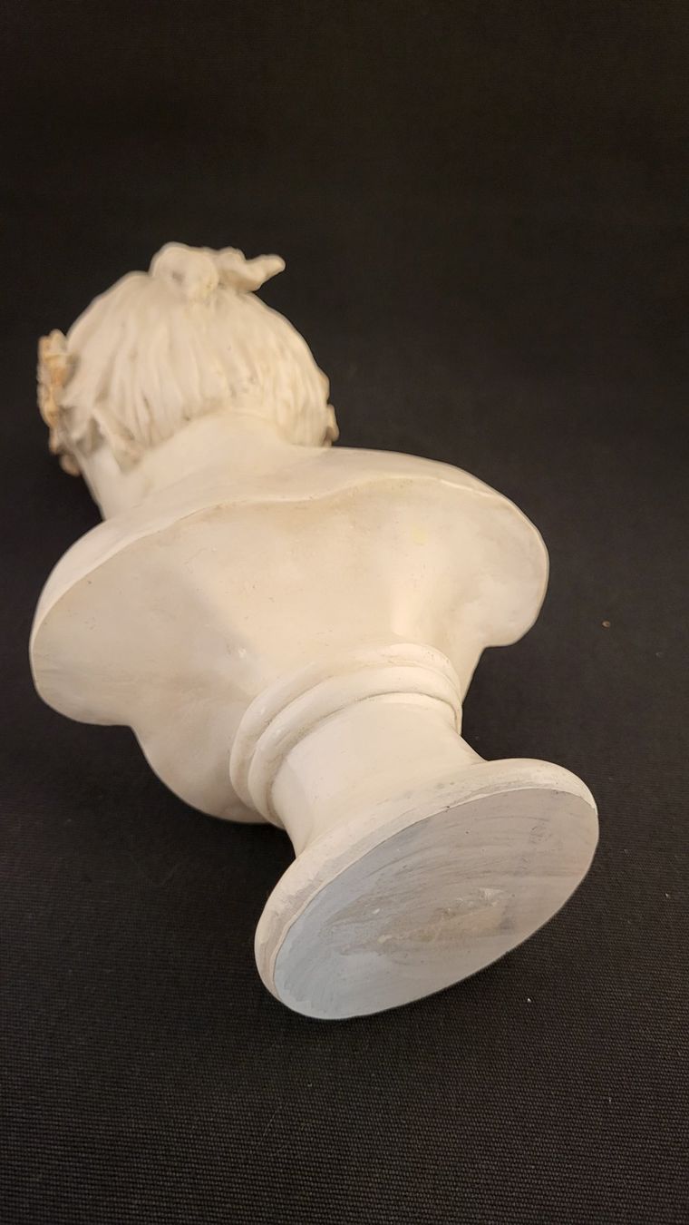 Statuette: Büste Mädchen mit Blumen im Haar – Usato da Basel venduto da spinne02 7