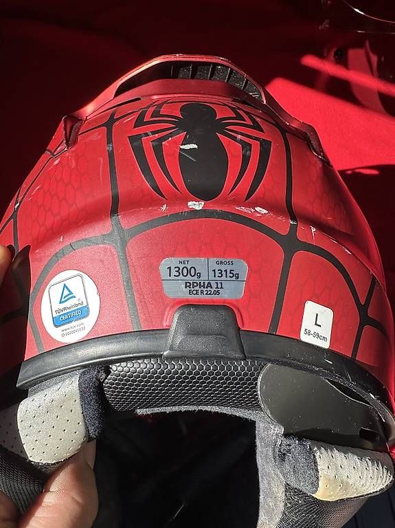 Casques & visières: Helm Marvel  – D'occasion à Basel par Oezguen