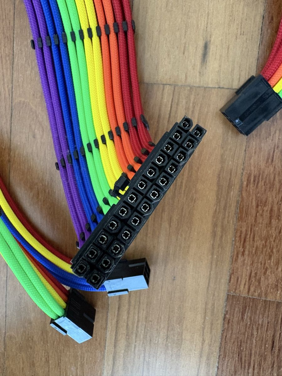 PC: Cablemod RGB sleeved cable extensions – Nuovo (secondo la descrizione) da Langnau am Albis venduto da man_zt2h 1