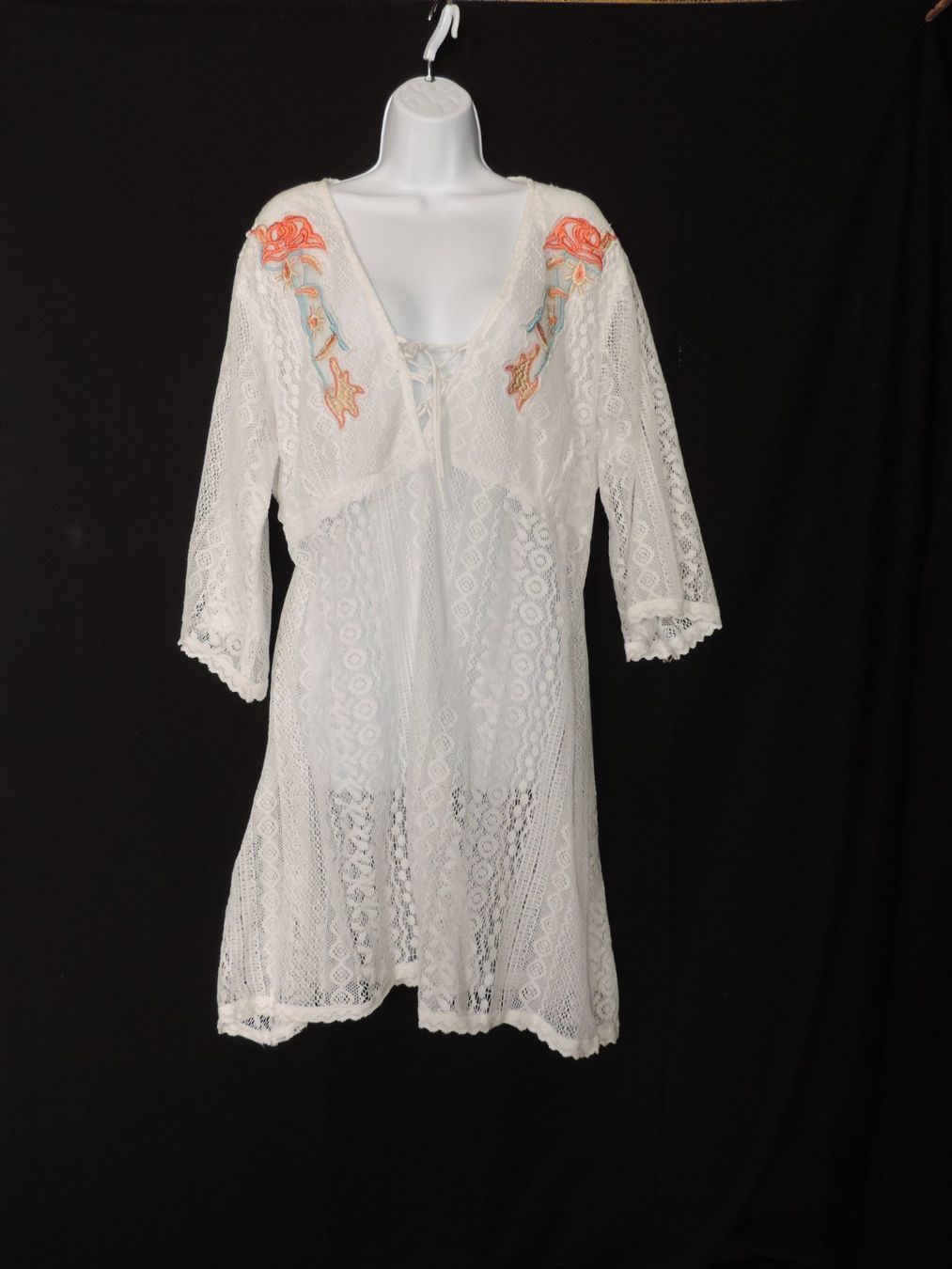 Kleider: robe de plage dentelle blanche – Gebraucht aus Genève von Axelle333