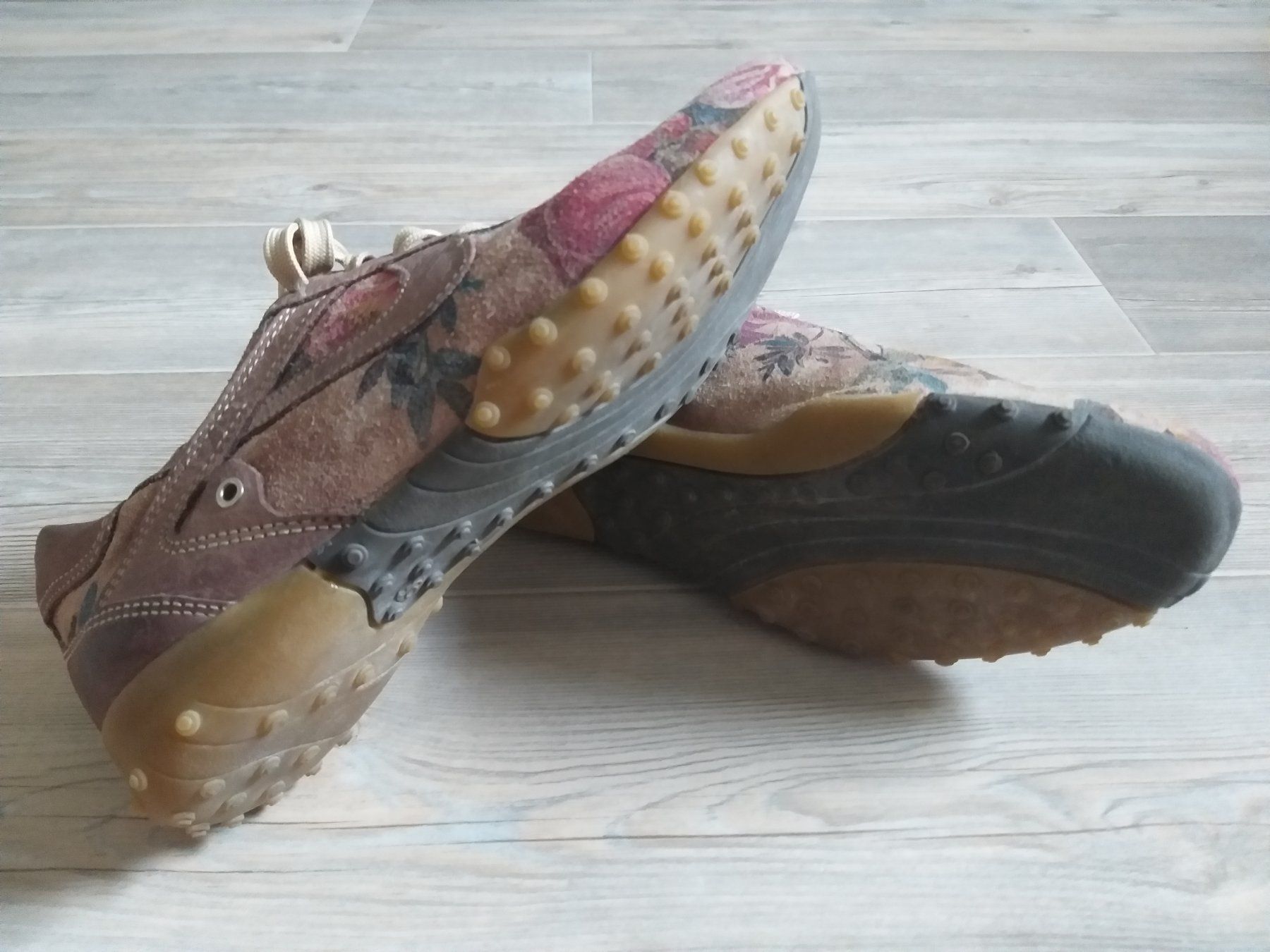 Scarpe da donna: FELMINI Sneakers pointure / Nummer 36 – Usato da Cossonay-ville venduto da Super-Price-Quality 7