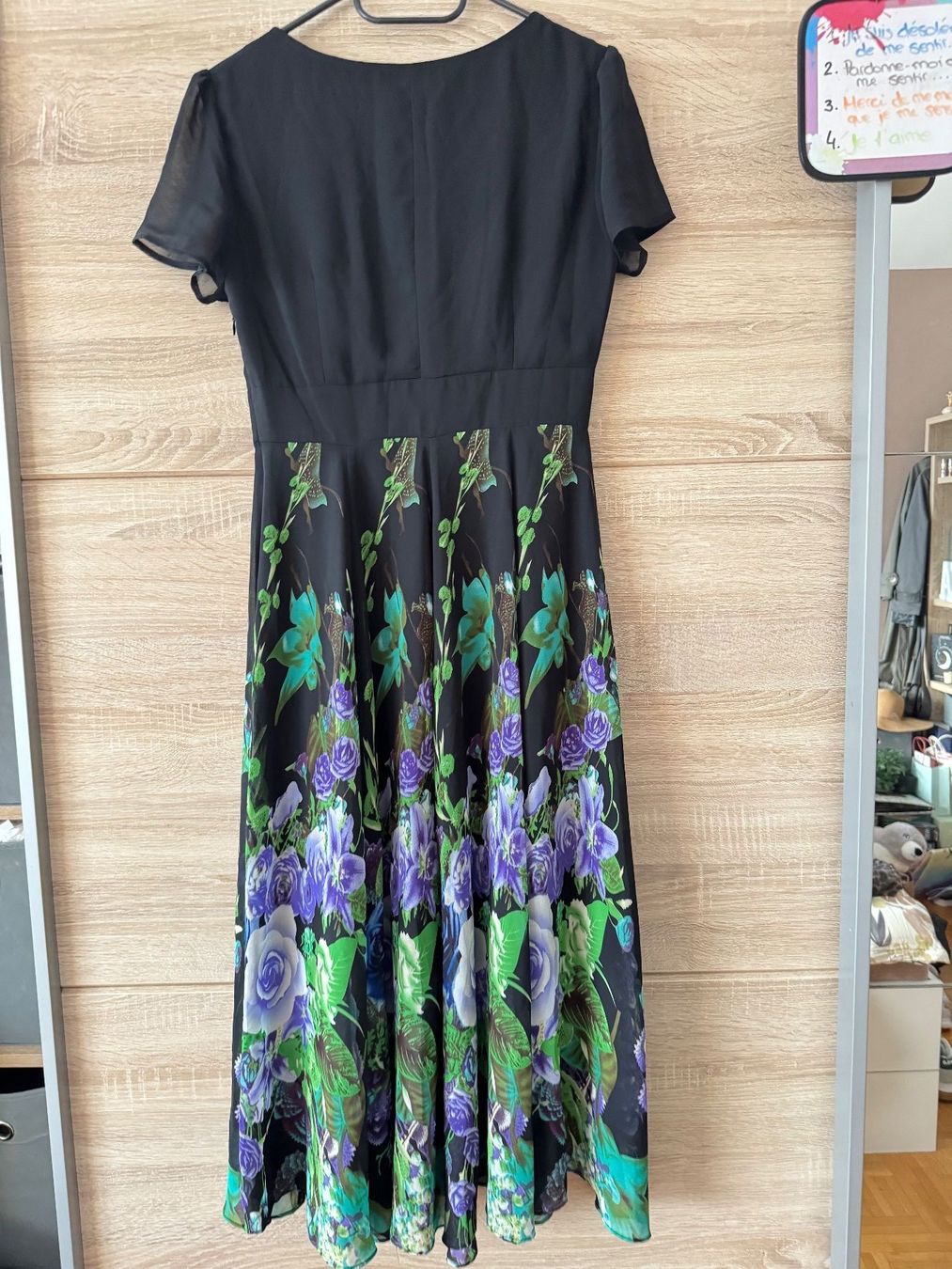 Vestiti: Robe fleurie noire – Nuovo e nell'imballaggio originale da Montreux venduto da Izapechee 3