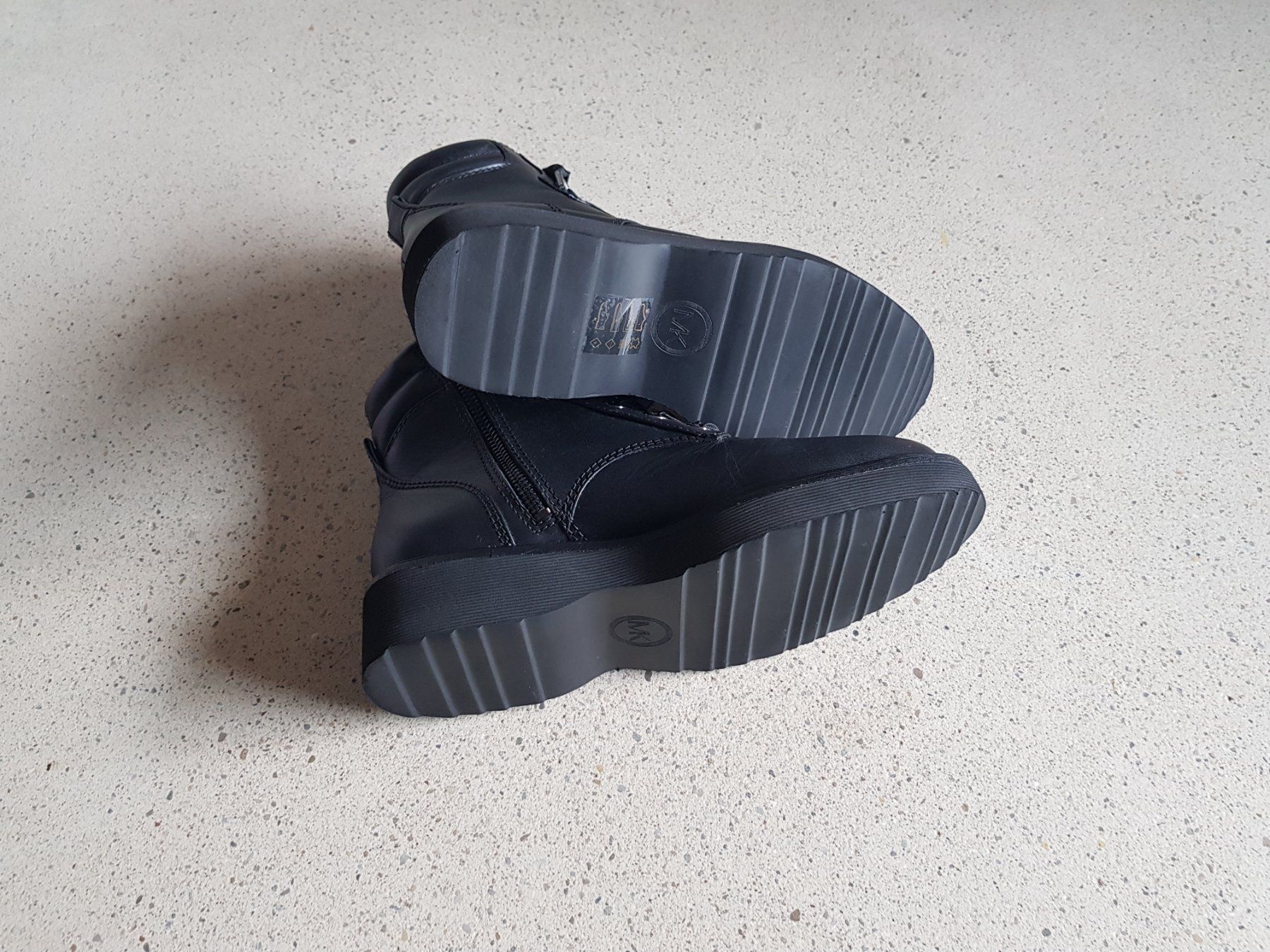 Michael Kors Scarpe da donna: Michael Kors Lederstiefeletten Grösse 37.5 – Nuovo (secondo la descrizione) da Basel venduto da Birs868 5