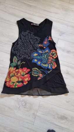 Sommershirt kleid Gr. S schwarz bunt gemustert Desigual