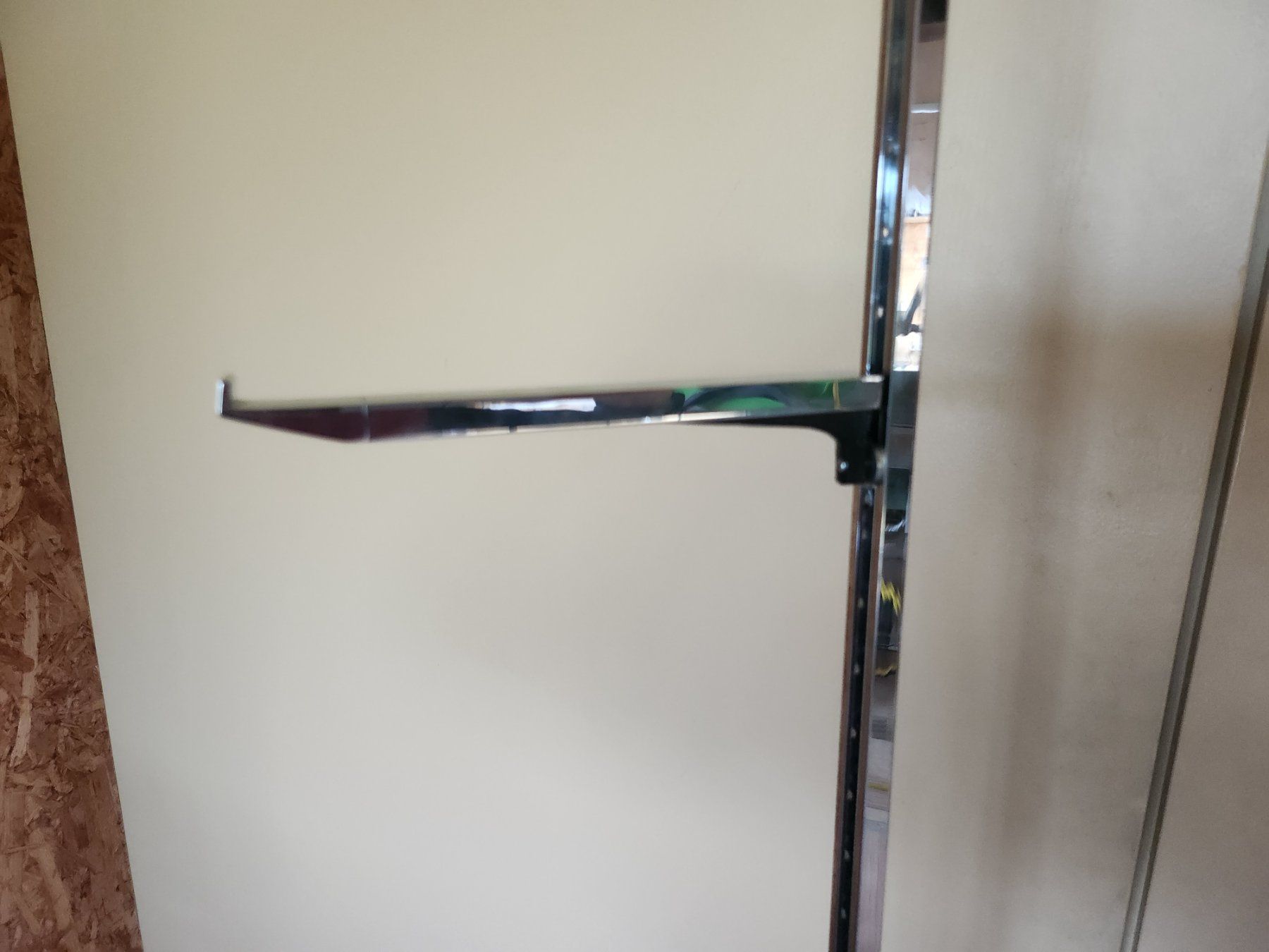 Scaffali: Büchergestell Glas Chrom Schmuckstück Regal – Usato da Heiden venduto da pet_f67g 4