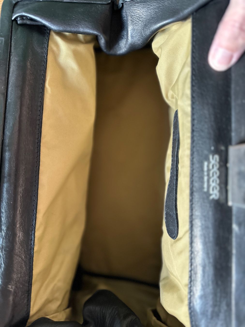 Borse: Seeger Tasche vintage und original – Usato da Madetswil venduto da Steppenwolf. 4