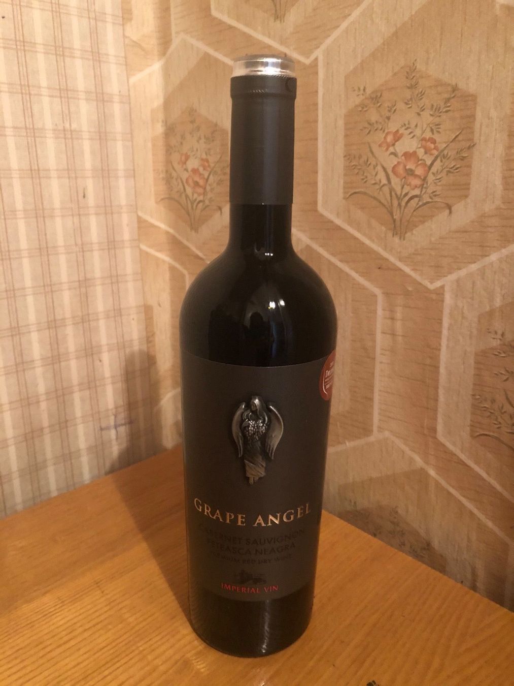 Vino: Grape Angel, Imperial Vin,Bronzemedaille – Nuovo e nell'imballaggio originale da Wald ZH venduto da mlnt