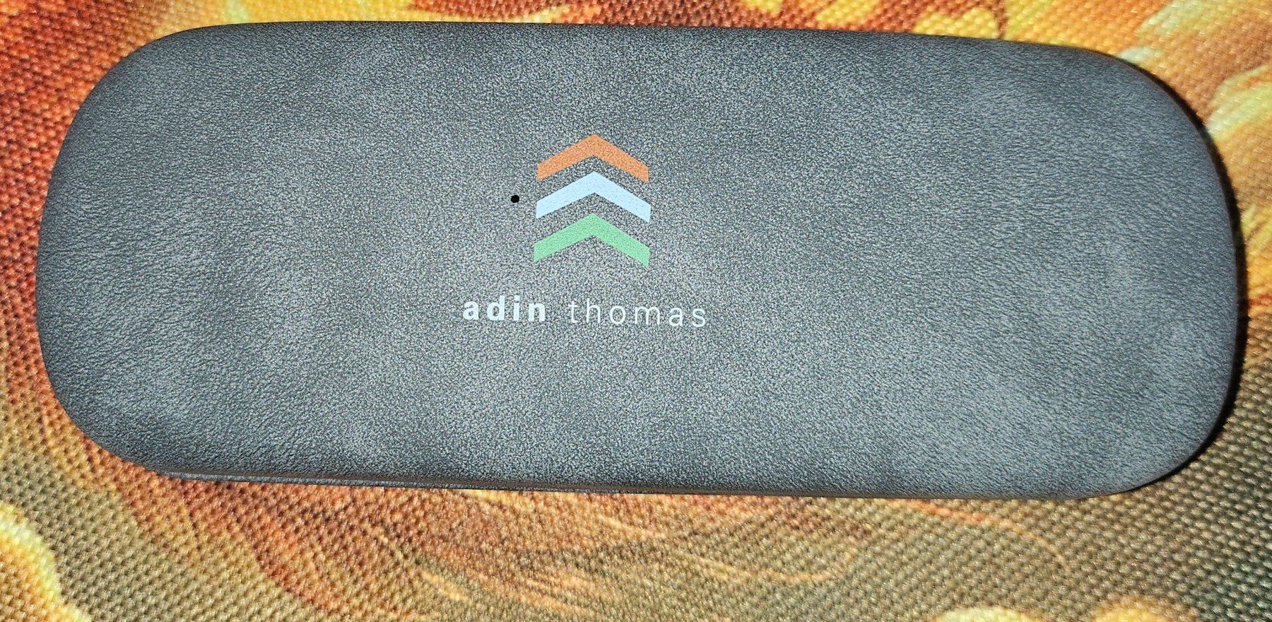 Sonstige Kleidung & Accessoires: Brillenetui Adin Thomas – Gebraucht aus Thun von Shame