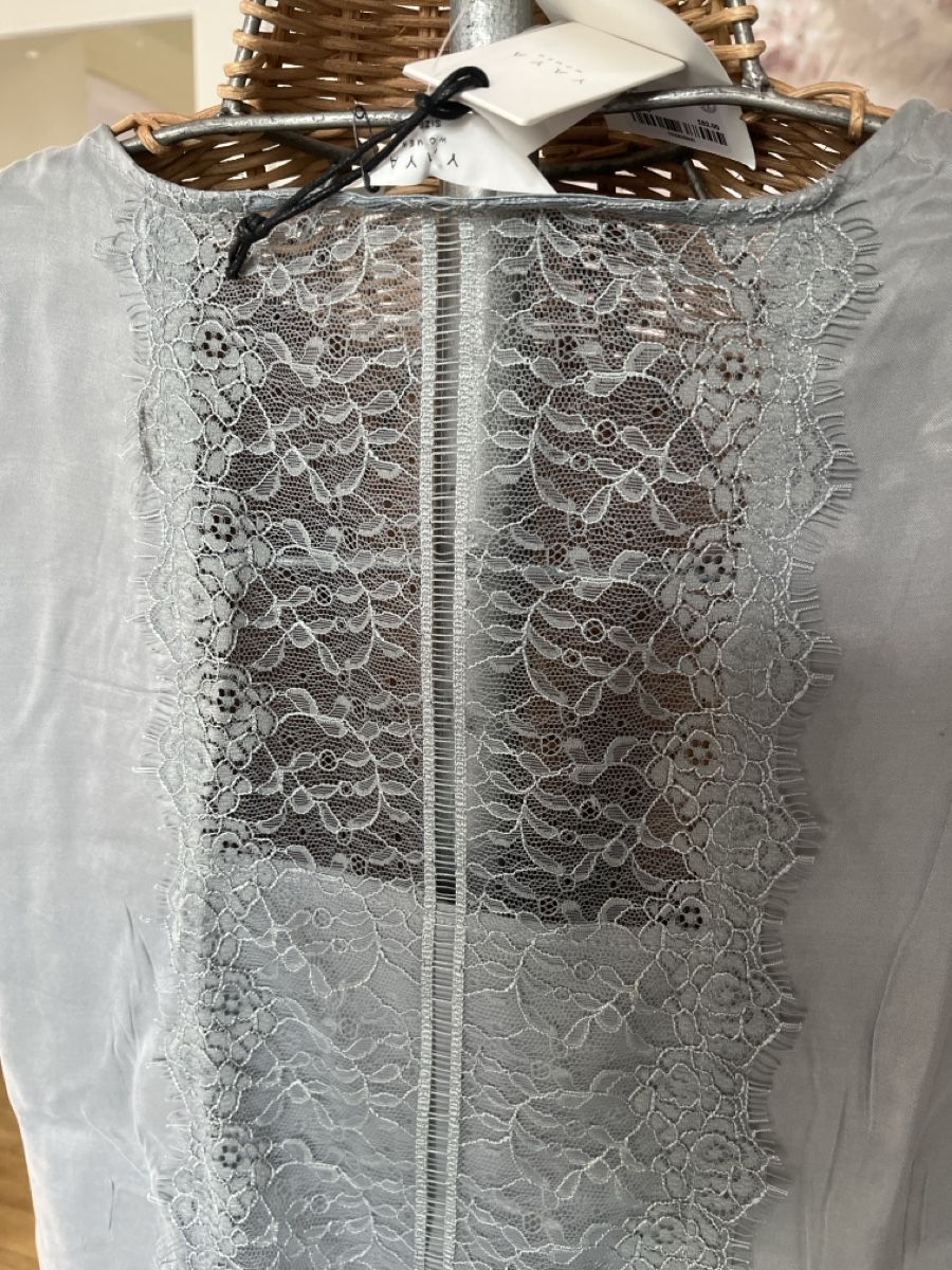 Tops: Top mit Spitze, grau-blau, Vaya, 36, neu – Gebraucht aus Solothurn von Bobesch08 2