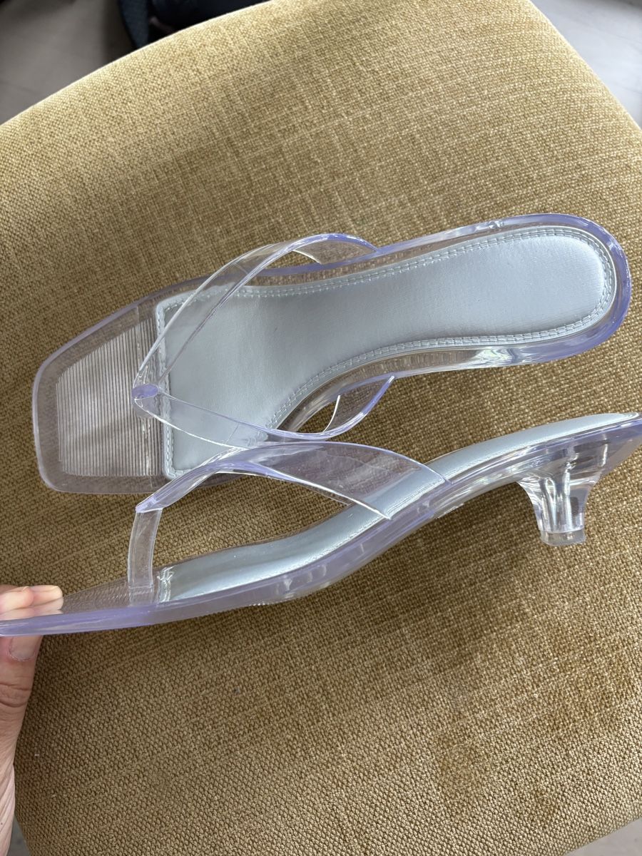 Scarpe da donna: Transparent kitten Heel Flip-Flops – Nuovo (secondo la descrizione) da Nyon venduto da My_wardrobe 3
