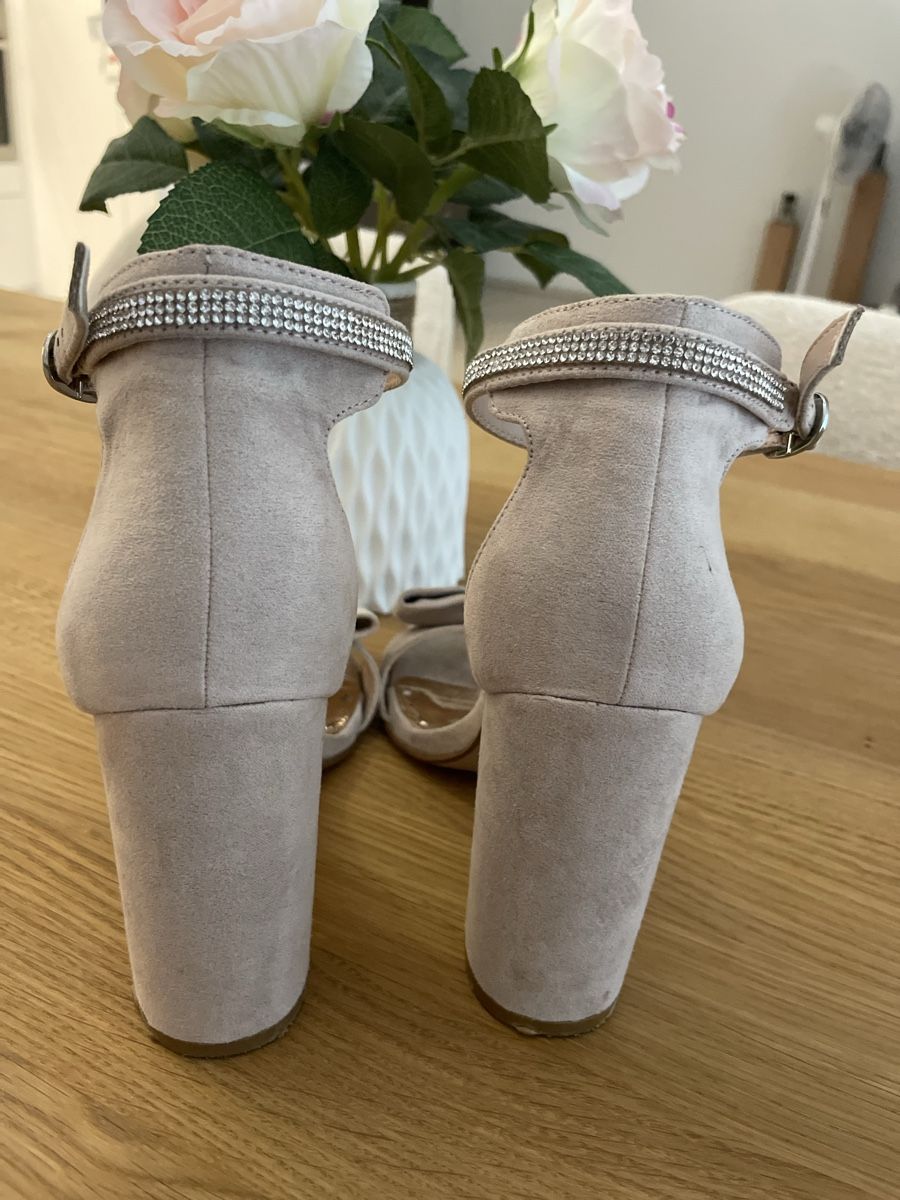 Graceland Damenschuhe: Highheels rosa Grösse 38 mit Steinchen – Gebraucht aus Dürnten von lis_867d 4