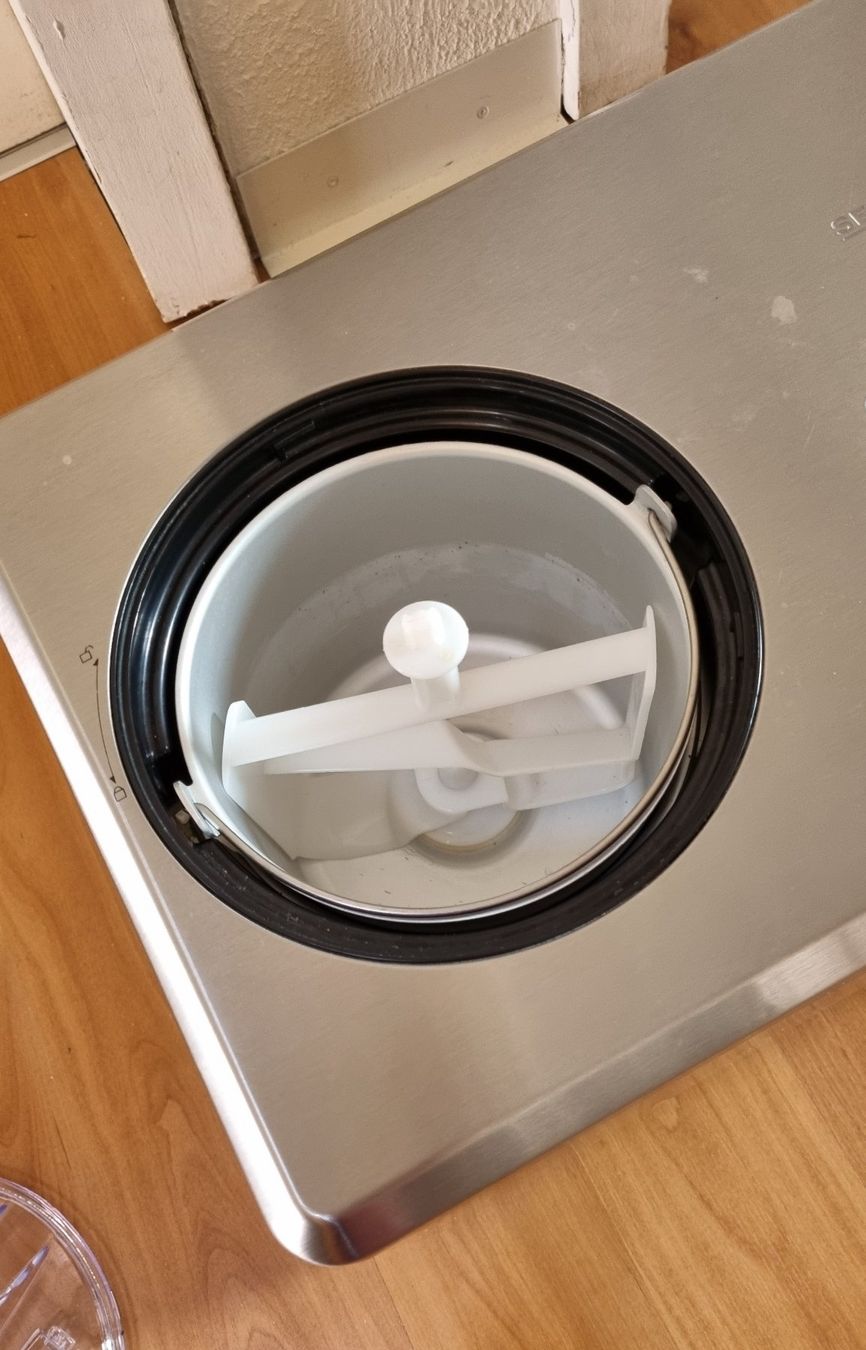 Elettrodomestici da cucina: Glacemaschine / Joghurtmaker SEVERIN – Usato da Oberentfelden venduto da Myri13 3