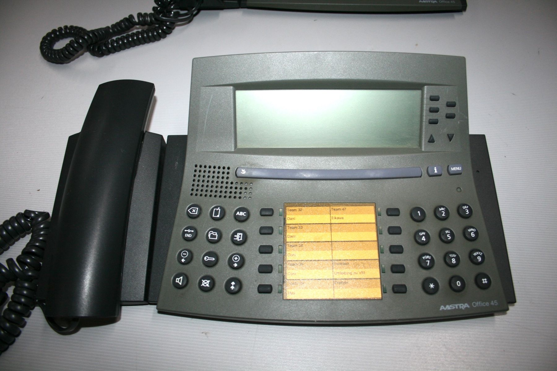 Aastra Telefoni: 2x Aastra office 45 Systemtelefon, Telefon – Usato da Schaffhausen venduto da Spezialist 3