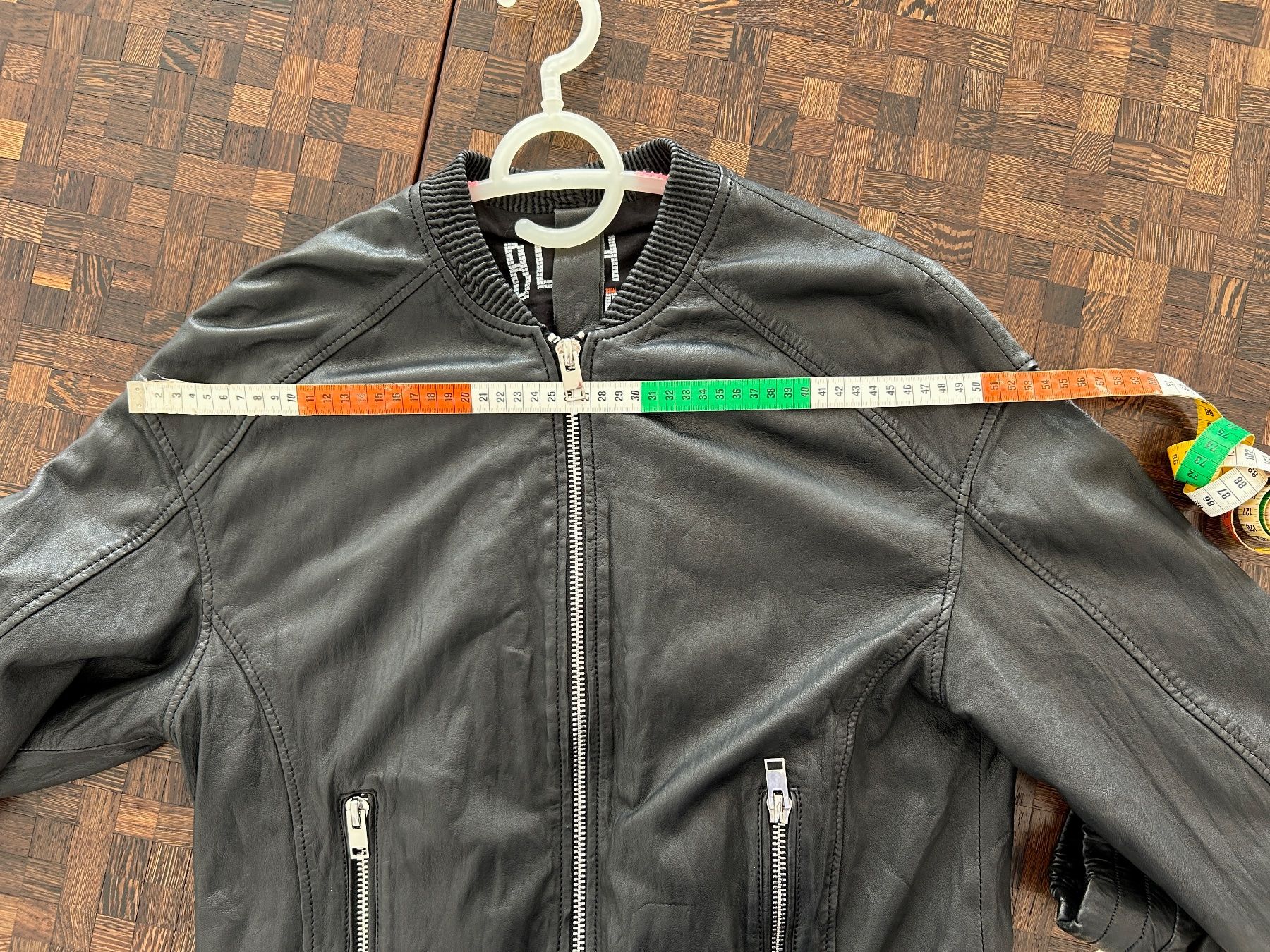 Giacche: schwarze Bomber-Lederjacke Damen (M) – Usato da Spiez venduto da gerybeo 2
