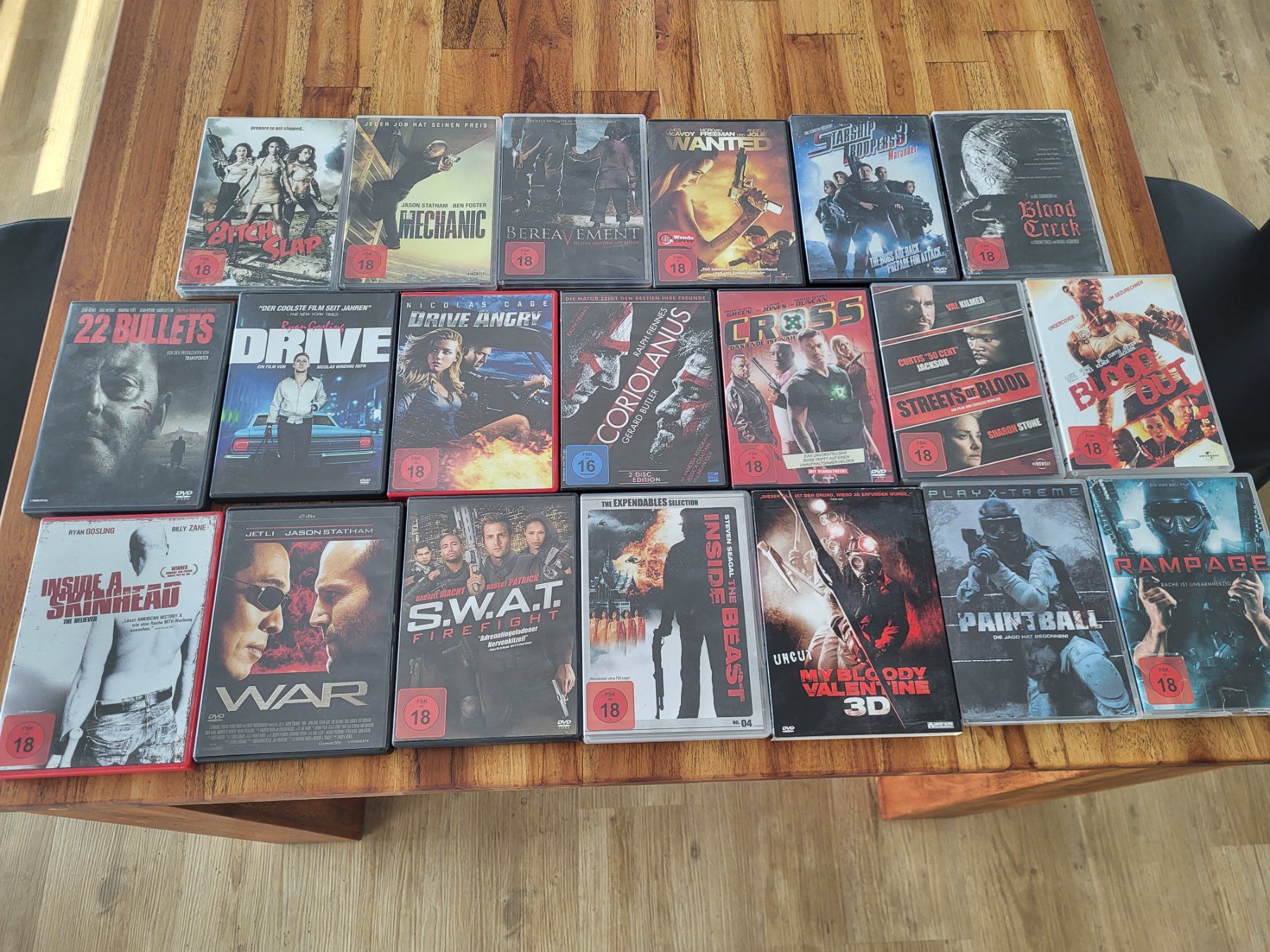 Tutti i DVDs: 20 DVD Action, Horror – Usato da Niederhelfenschwil venduto da Bruce019