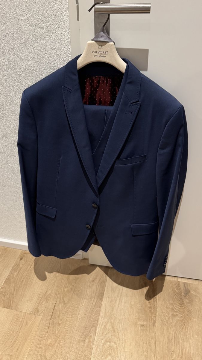 Cinque Costumes, combinaisons de sport et fonctionnelles: Cinque Anzug  – D'occasion à Eiken par ju.bi