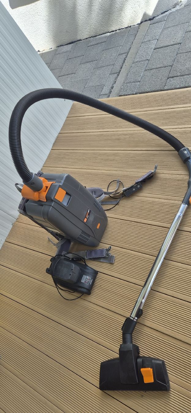 Staubsauger & Zubehör: Taski Aero BP- 8 Digital – Gebraucht aus Grenchen von Asus_ 2