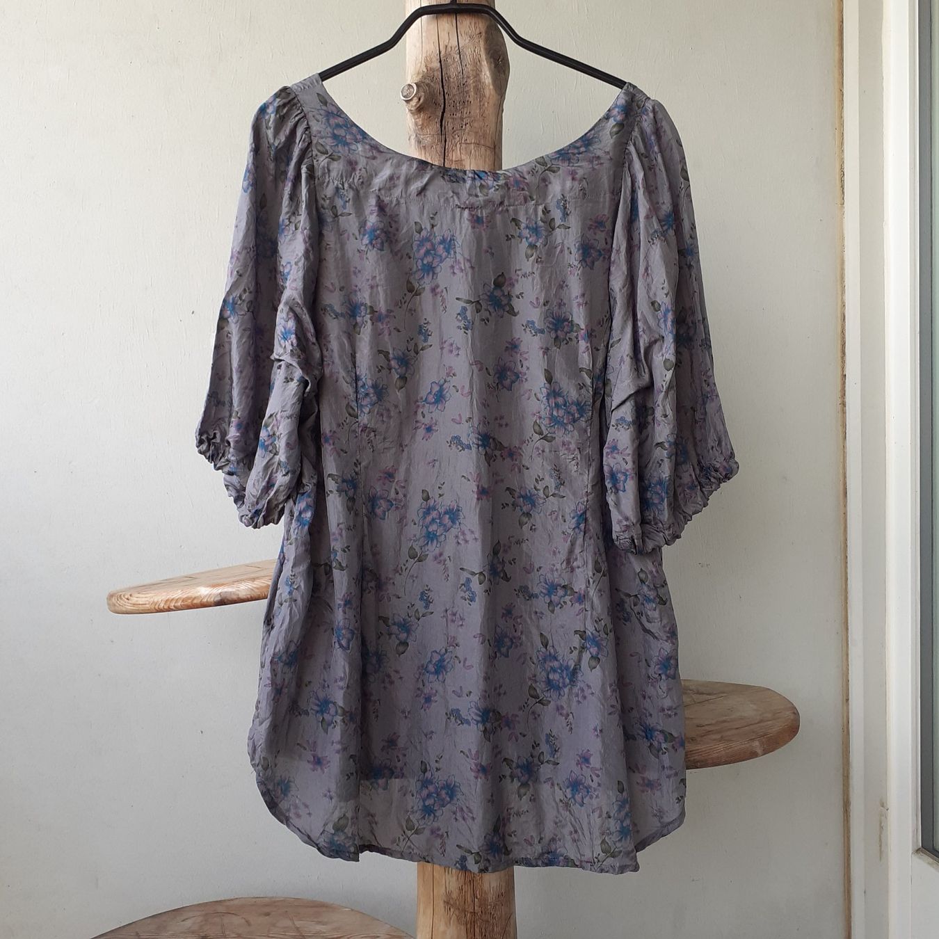 Nile Blusen: Nile Bluse 100% Seide, S – Gebraucht aus Bern von Solarsystem 2