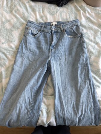 Jean femme bleu clair coupe droite taille standard bon etat