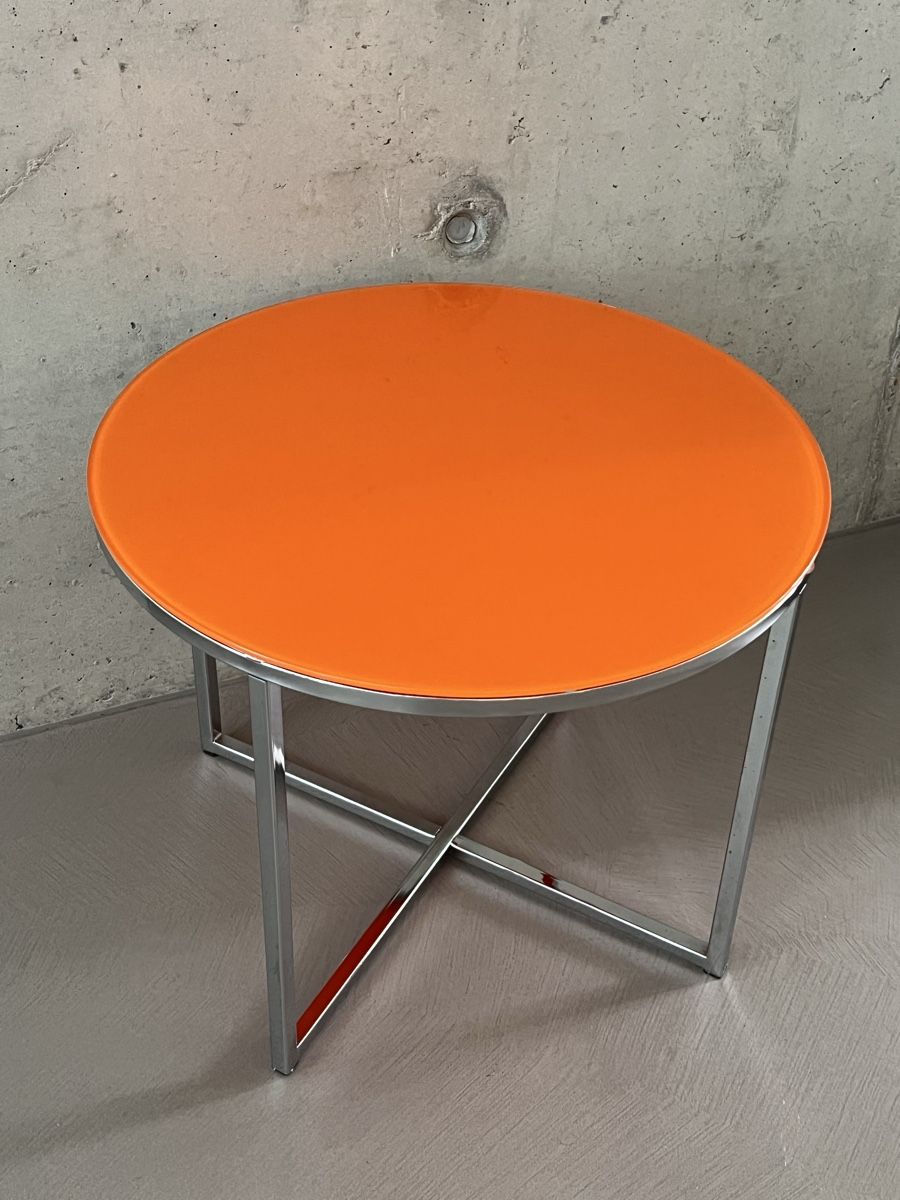 Tavoli: 70er Jahre Couchtisch Chrom mit Glasplatte – Usato da Wabern venduto da La-Vitrine 5