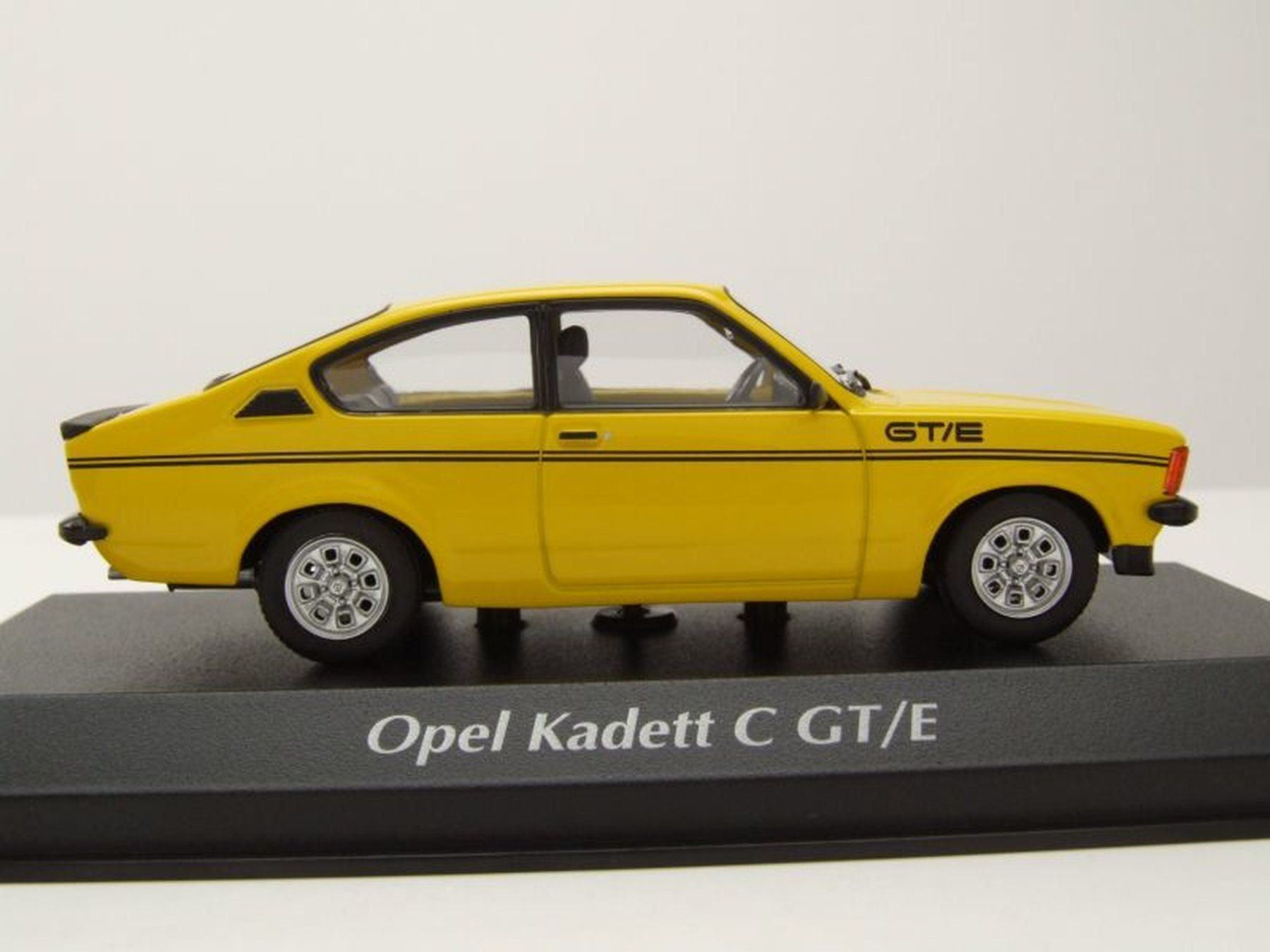 Minichamps Modellini d'auto: Opel Kadett C GT/E (1978) – Nuovo e nell'imballaggio originale da Flawil venduto da Imperiosud 3