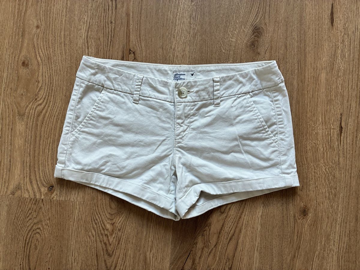 American Eagle Pantaloni: Kurze Hosen / Shorts American Eagle, Grösse 36 – Usato da Witterswil venduto da Livee