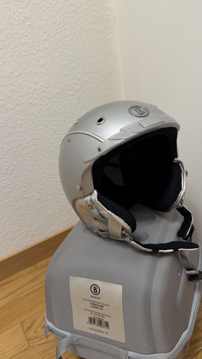 Bogner Caschi: Bogner Skihelm – Usato da Urdorf venduto da jus1991 2