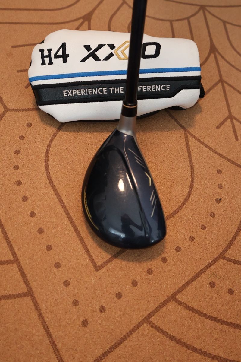 Mazze & Set: Premium XXIO 4-Hybrid – Nuovo (secondo la descrizione) da Bern venduto da Golf_Albert 2