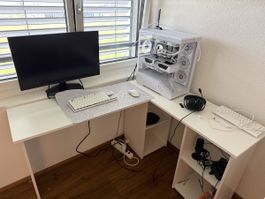 Vendo scrivania come nuova usata per una settimana