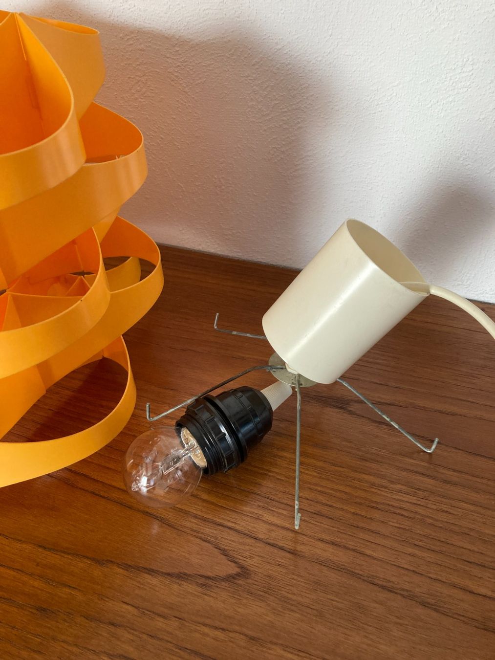 Kronleuchter & Deckenlampen: Retro Designer Hängelampe – Defekt aus Wil SG von Pin05 2