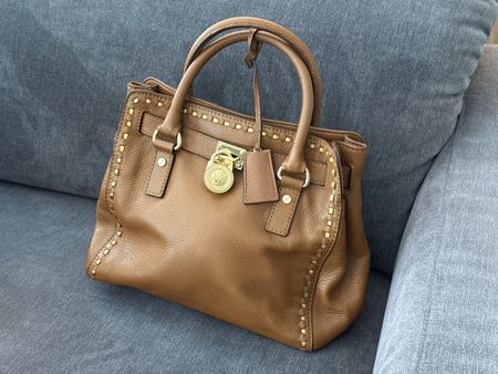 Michael Kors Handtasche braun Leder mit Schloss gold