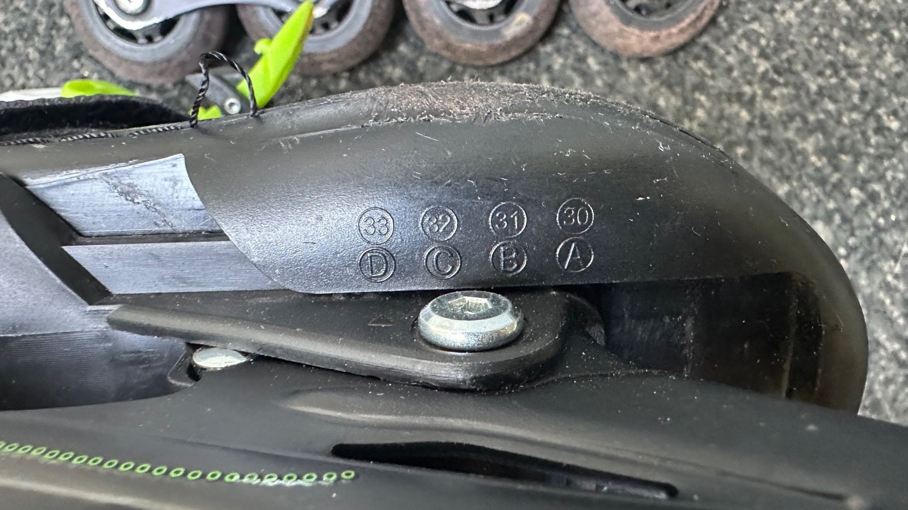Pattini in linea & Pattini a rotelle: Verstellbare Inlineskates Grösse 30-33 – Usato da Schönenbuch venduto da marisli80 4