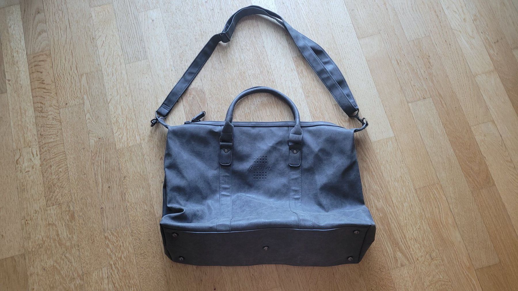 Taschen: grosse BestWay Tasche – Gebraucht aus Volketswil von viri66