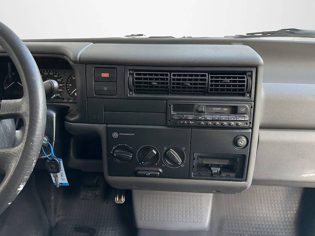 VW Automobili: VW T4 2.5 Brücke mit Plane – Usato da Alpnach-Dorf venduto da Hess-Automobile 6